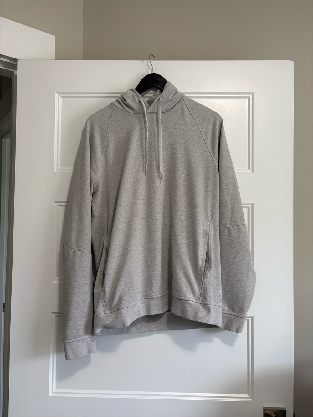 Lululemon City Sweat Pullover Hoodie
Heathered Ultra Light Grey Sz Large